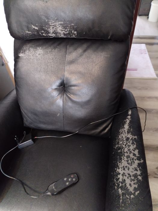 Scaun masaj cu telecomanda