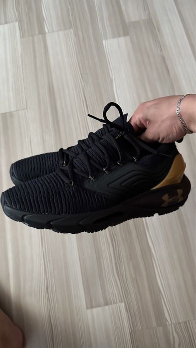Adidasi under armour phantom hovr 2 intelliknit marime 45.