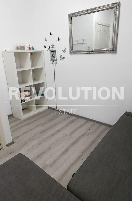 Дава се под наем Тристаен апартамент в Варна, Център - 90 кв.м за 600 € - Снимка #1