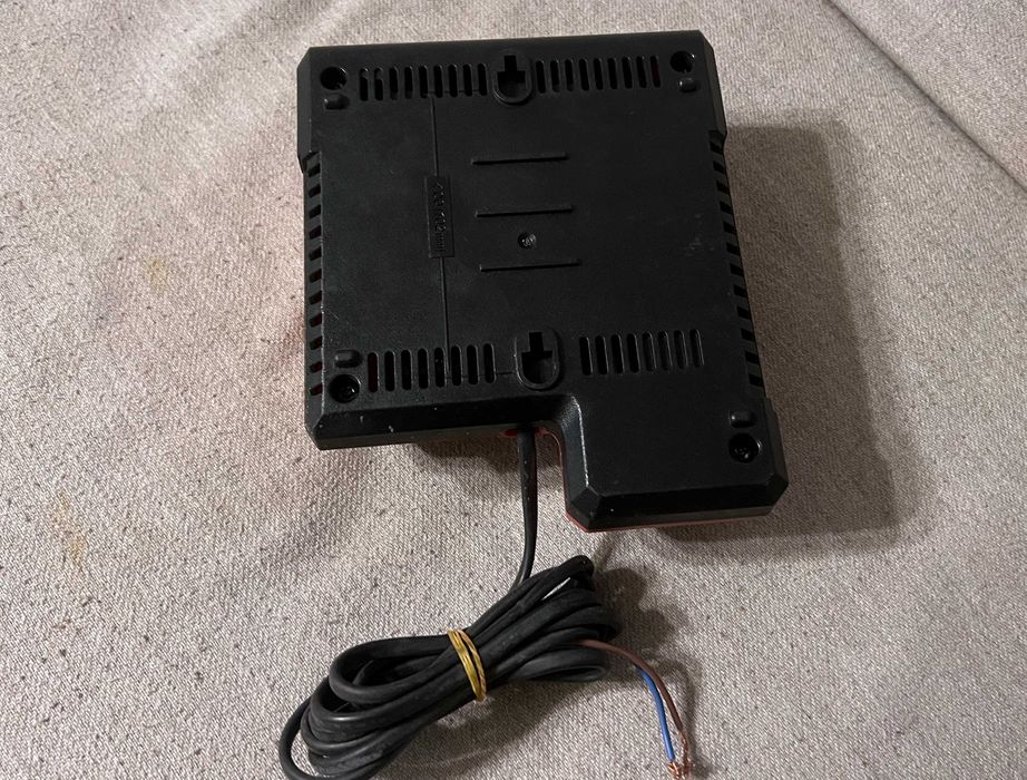 Incarcator Milwaukee M12-18C 12V 14.4V 18V defect piese