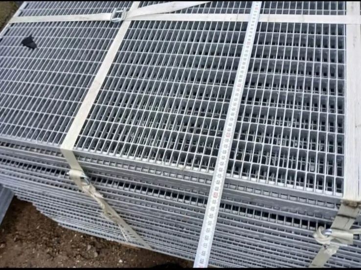 Grătare zincate galvanizate