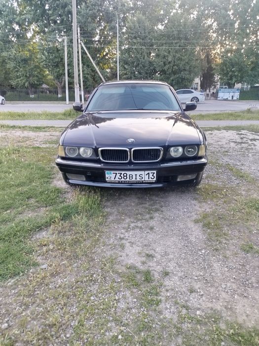 БМВ е 38 2.8 газ бензин