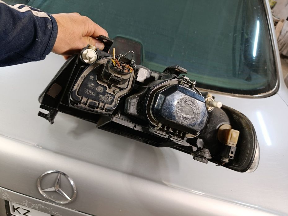 Ауди А4 фара правая