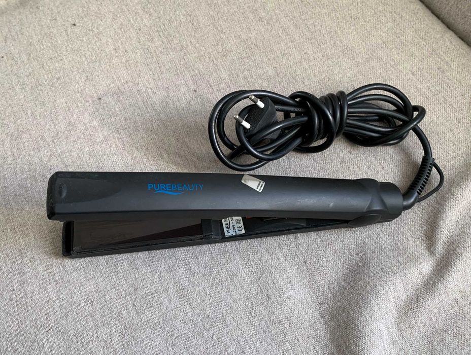 Placă de păr PureBeauty 50W, funcțională, simplă și ușor de folosit