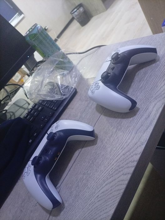 Продам PS 5 , 1 TB