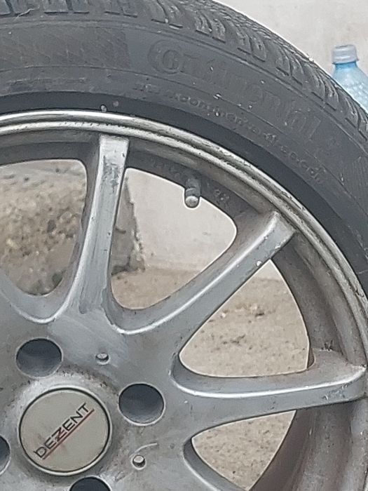 Se vinde 4 anvelope cu jante cu tot
