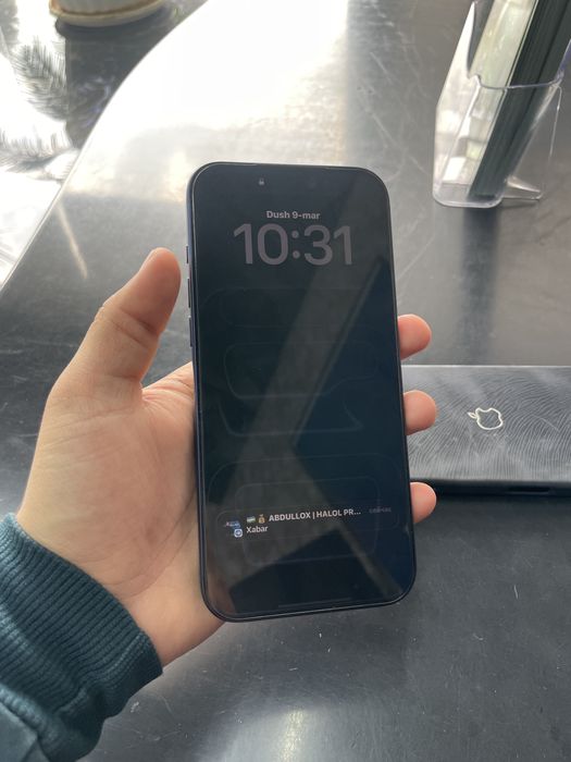 IPhone 17 pro max darc blou