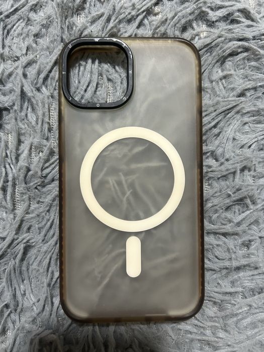 Продам чехол на айфон 14