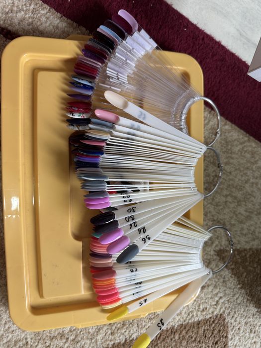 Продам лаки для ногтей, большой набор