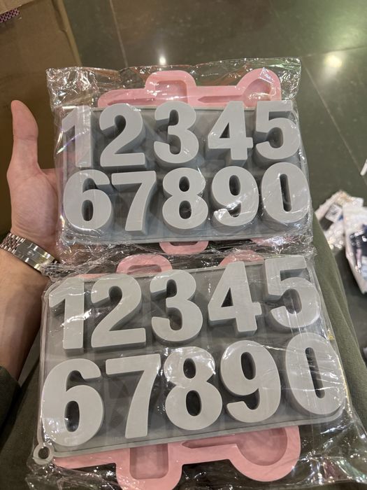 Силиконови форми с цифри 0–9 + форми за кейк попс / шоколад