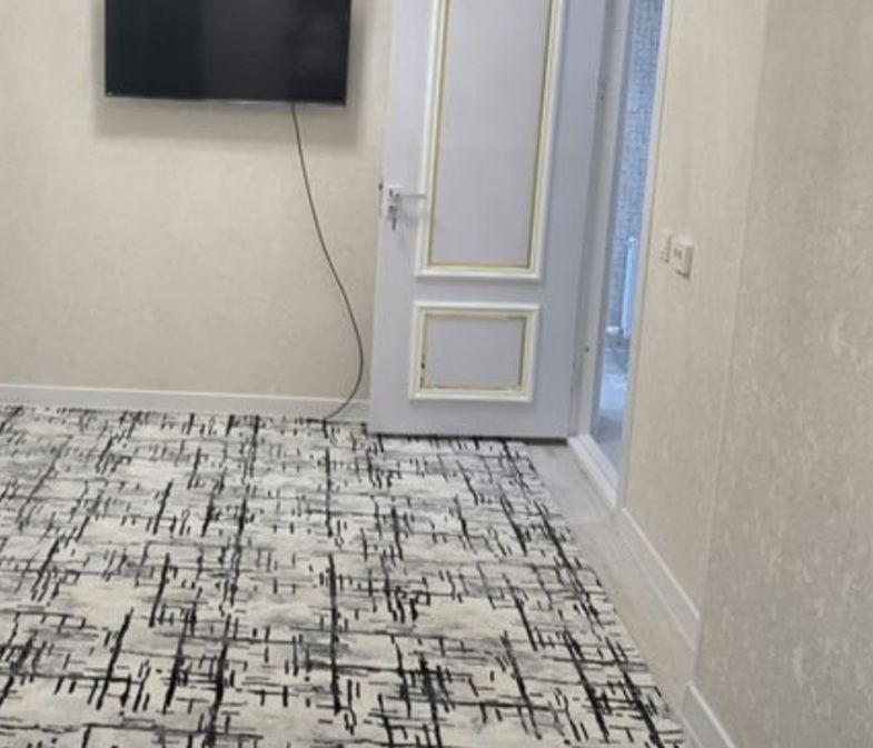 Yigitlarga kv bor 1 kishi kerak srochna!