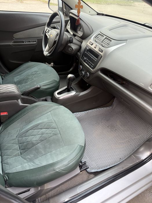 Срочно продам свой кобальт 2015 в отличном состоянии