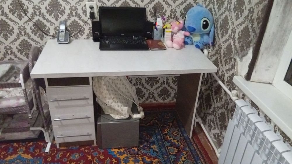 Продается письменный стол