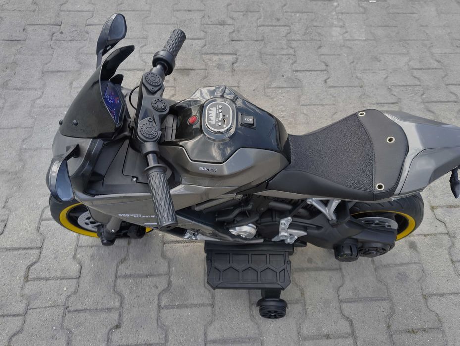 KAWASAKI акумулаторен мотор SURFER сив