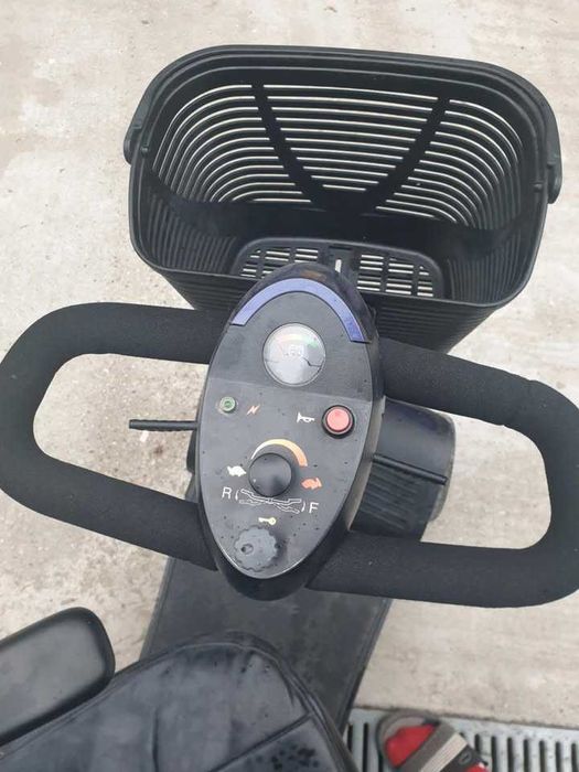 Carut-scuter-carucior electric EXCLUSIV dizabilitati ca NOU !!!