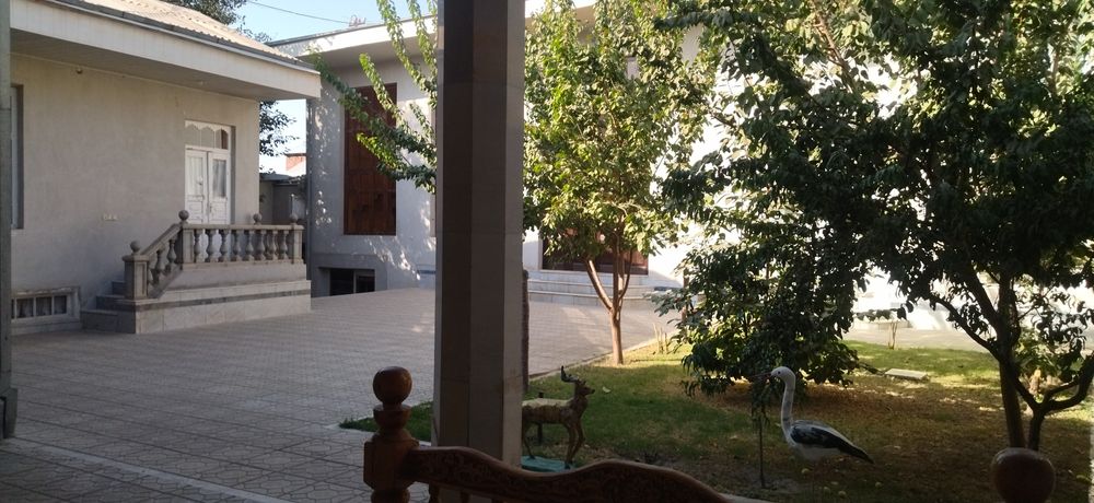 10-соток.Срочно продаётся дом.