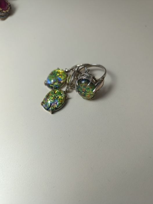 Продам бижерию комплекты