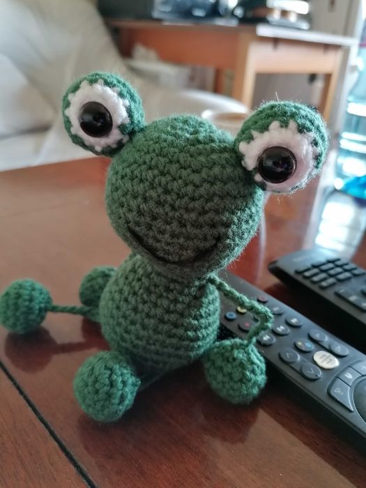 Ръчно плетена играчка