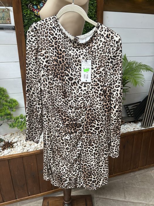 100 de lei rochita dama