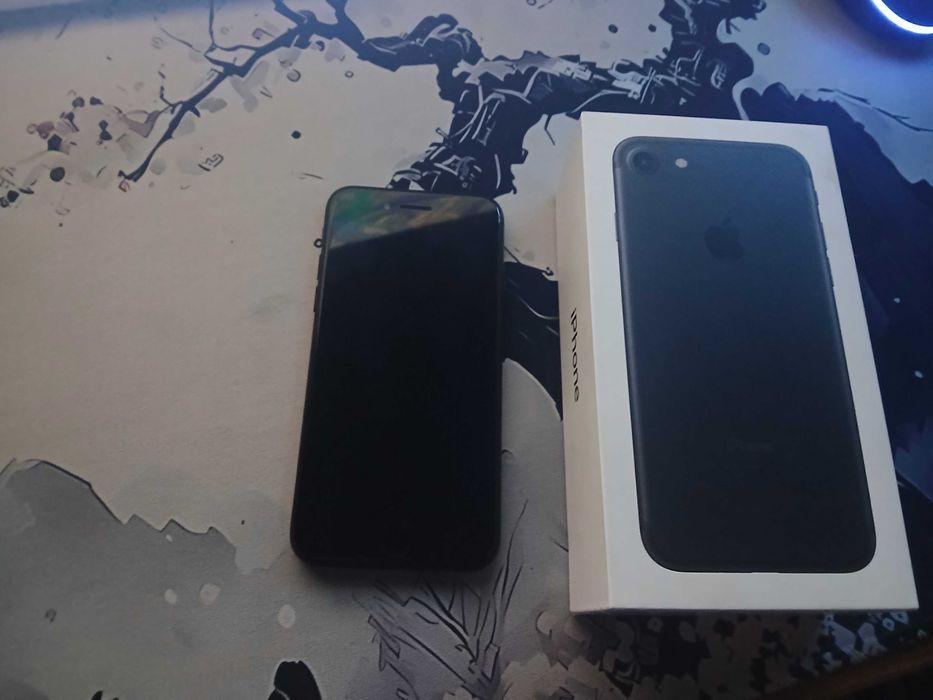 iPhone 7 128GB (Оригинал, с коробкой)