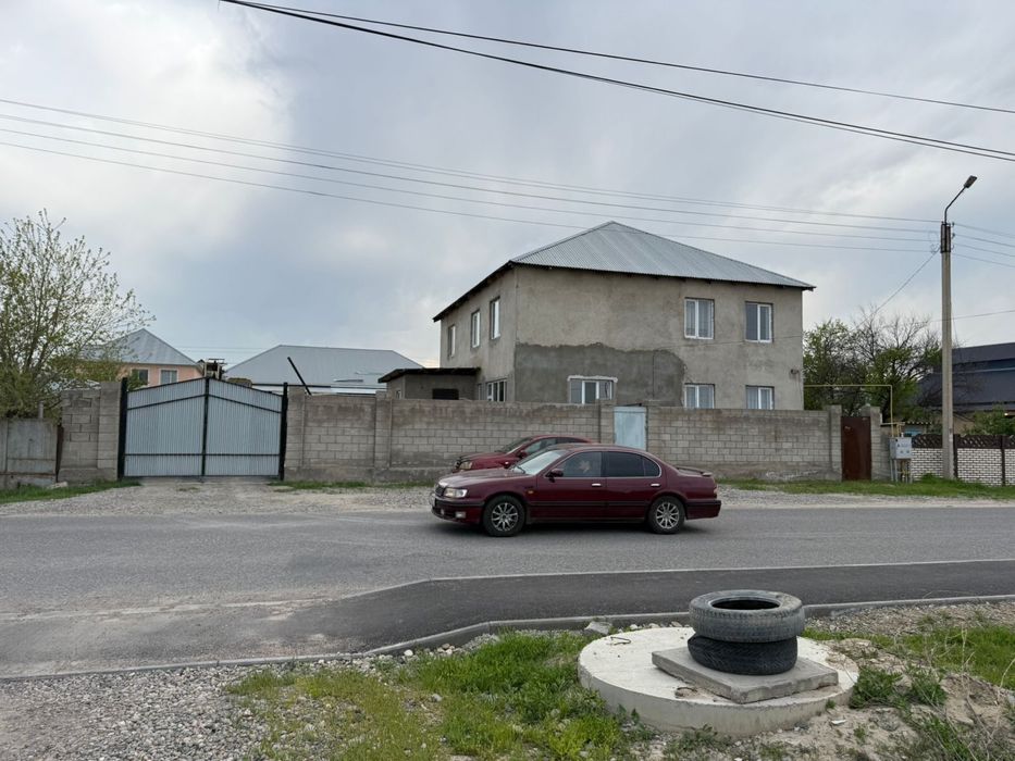 Продам двухэтажный дом