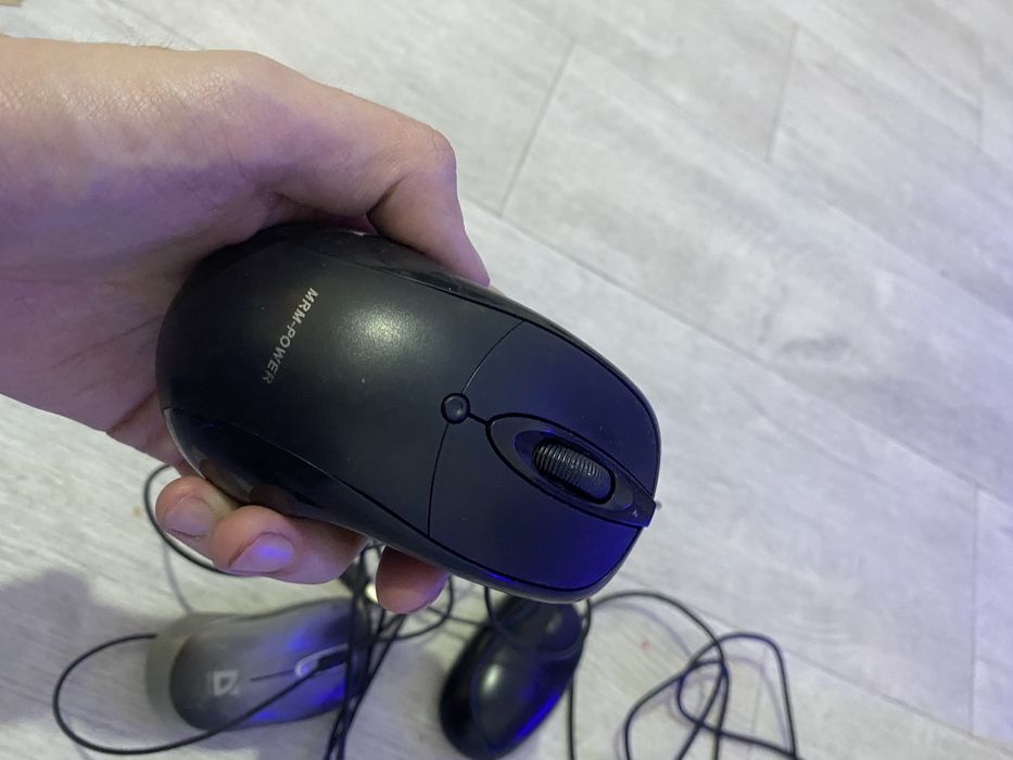 отдам мышки лежат даром 4шт