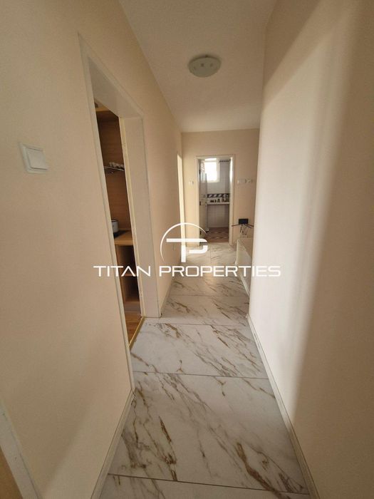 Продава се Тристаен апартамент в Пловдив, Кършияка - 220 кв.м за 2046 €/кв.м - Снимка #10