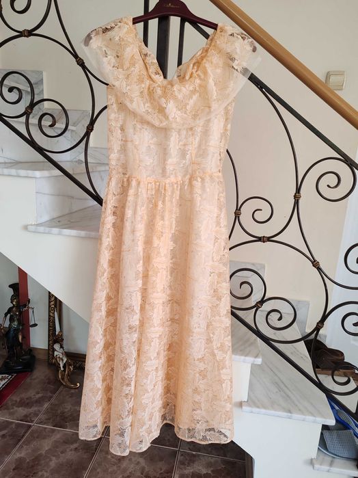 Rochie de ocazie din dantelă