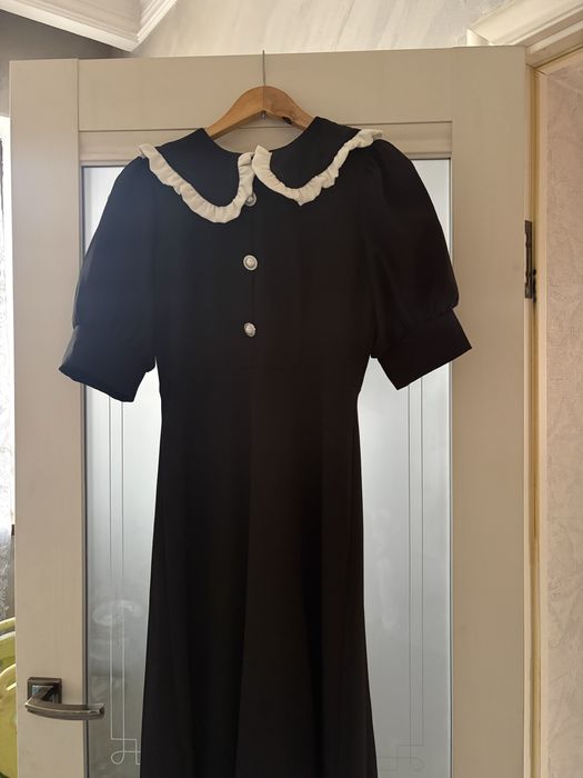 Почти новое платье