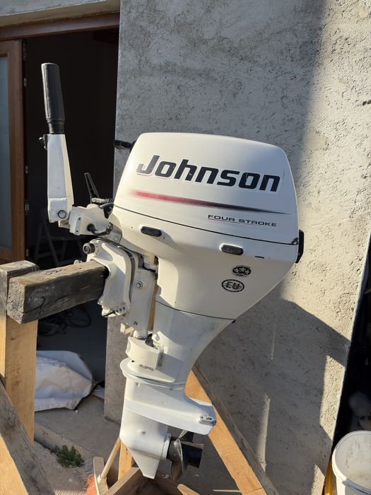 Motor barcă JOHNSON
