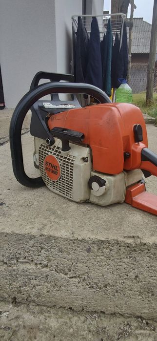 Se vând Stihl 440ms și STIHL 390 ms