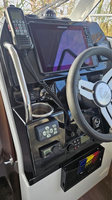 Beneteau antares 8 Fishing