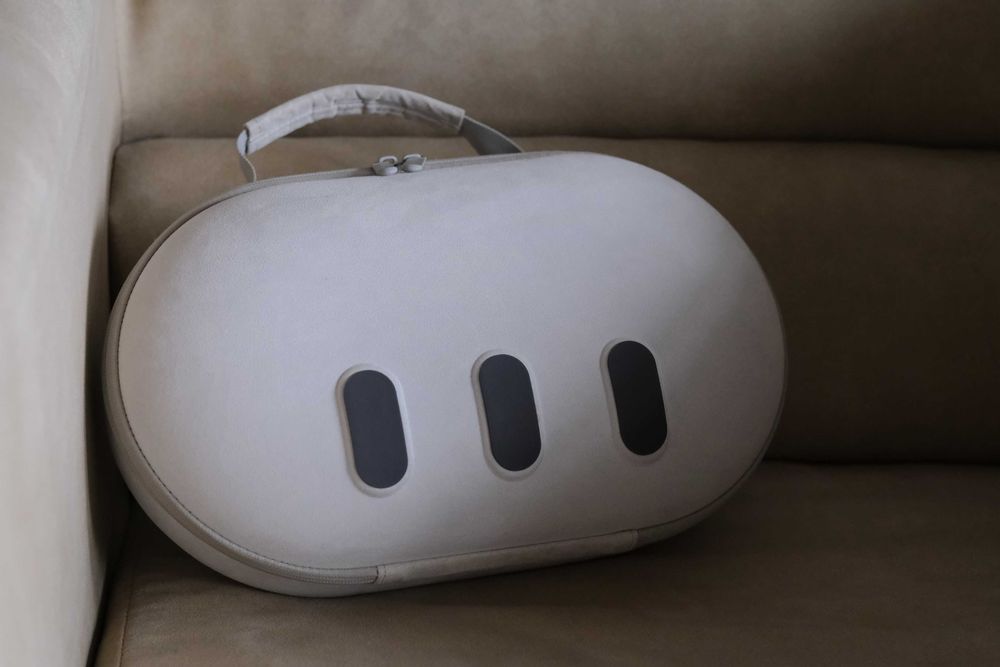 Meta Quest 3 (128gb) + BoboVR + кейс