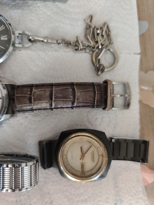 Различни часовници