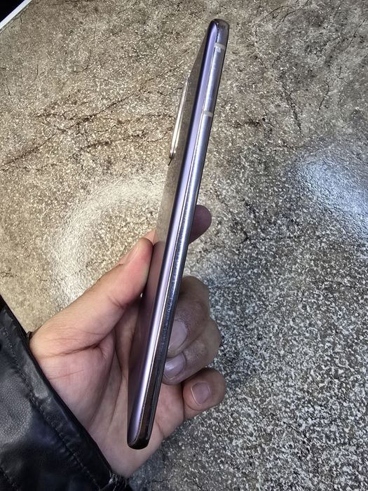 samsung s21 pLus 256/8