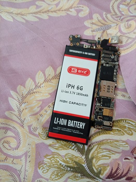 Iphone 6 бушенный на запчасти