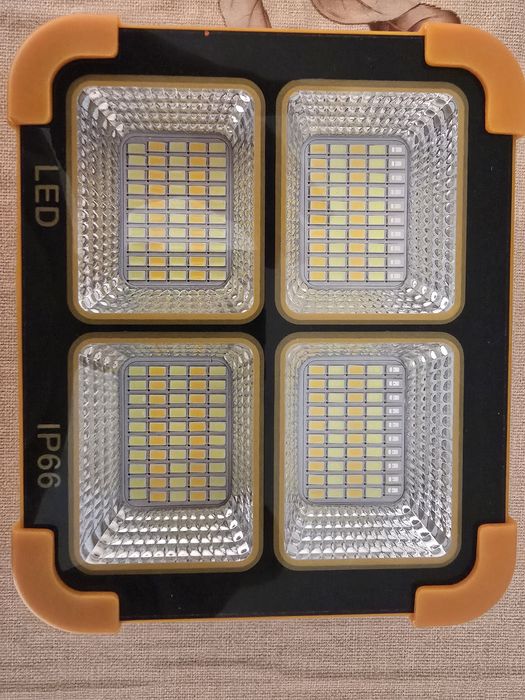 Продам фонарь прожектор