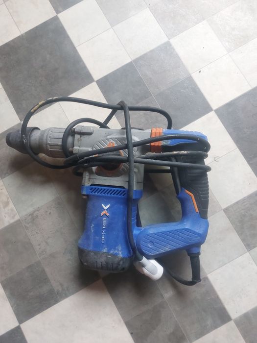 Scule electrice  de vanzare