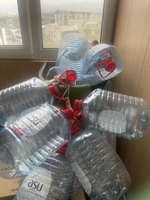 Баклажки пустые 8 л 30 штук