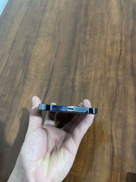 Sotiladi Iphone 12 pro max