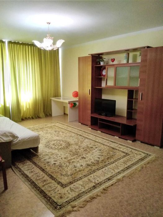 квартира в центре (площадь Исатая- Махамбета)