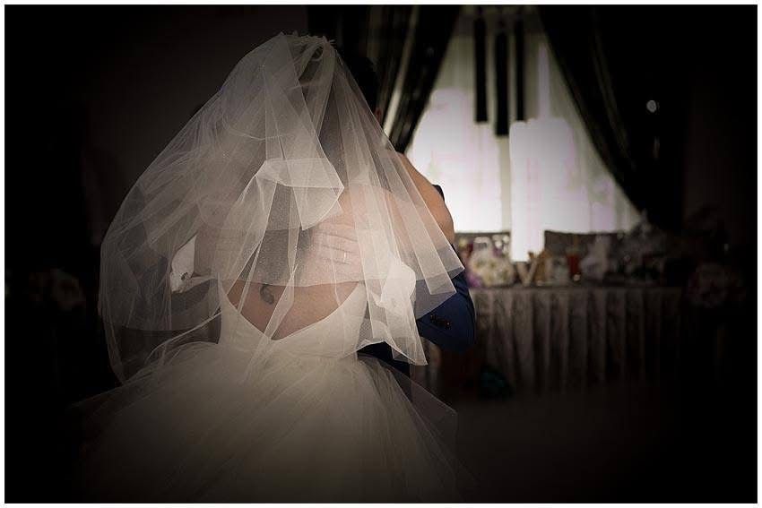 Rochie de mireasa tip printesa 2 in 1 lunga si midi, cu voal