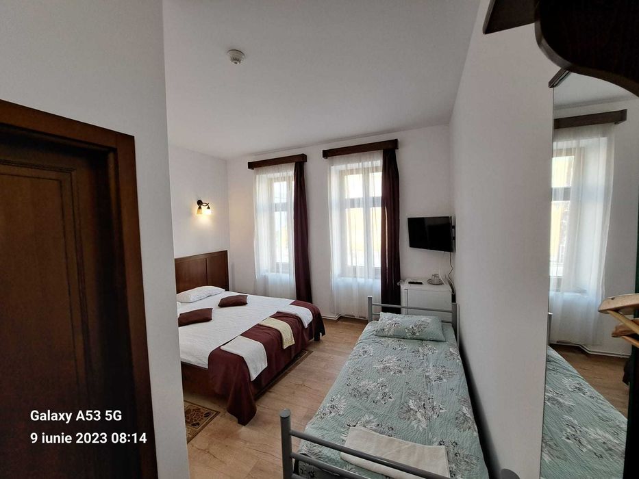 Cabana de inchiriat Revelion – Capacitate 26 Persoane