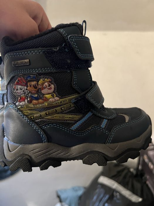 Продавам детски обувки от 27 ми до 30 номер !