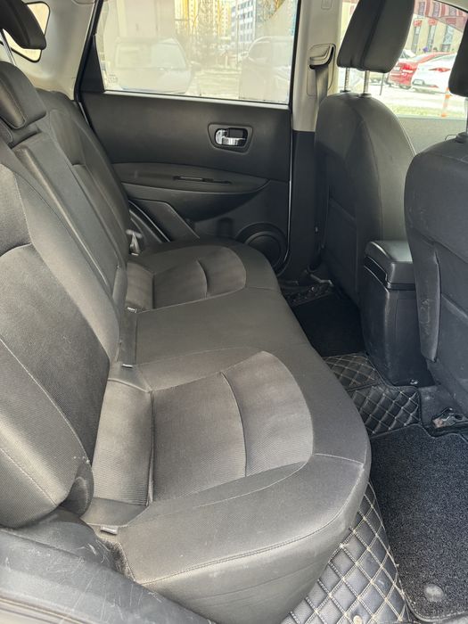 Сатамын көлікті Nissan Qashqai