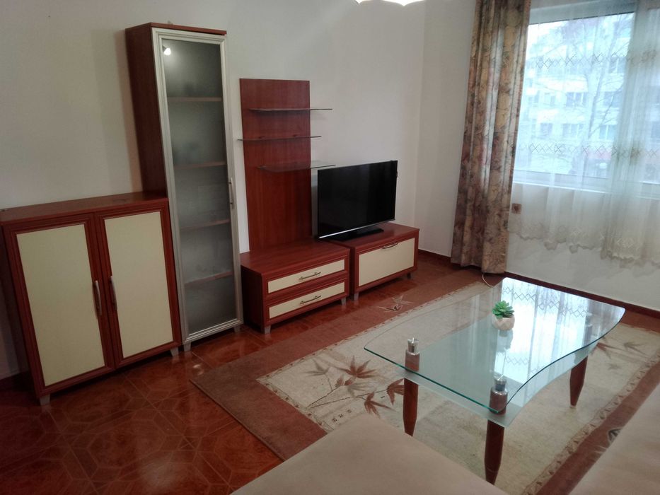 Дава се под наем Двустаен апартамент в Стара Загора, Център - 47 кв.м за 204 € - Снимка #2