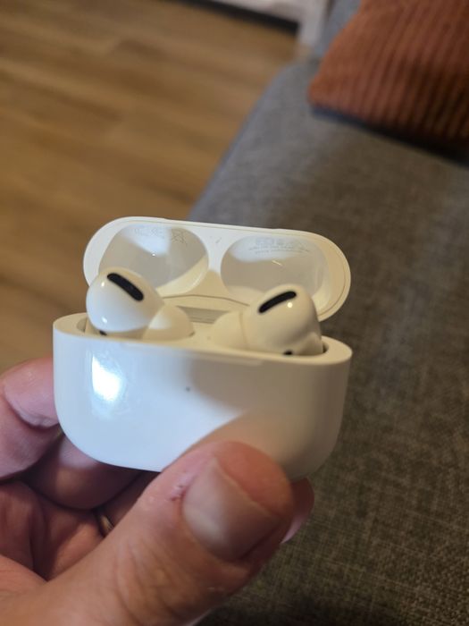 Apple airpods pro