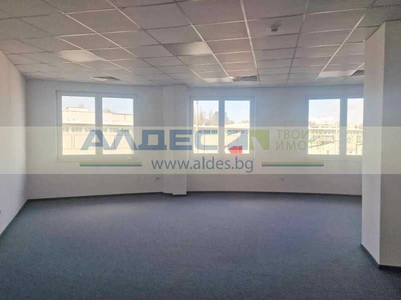 Дава се под наем Офис в София, Полигона - 345 кв.м за 1895.16 € - Снимка #4