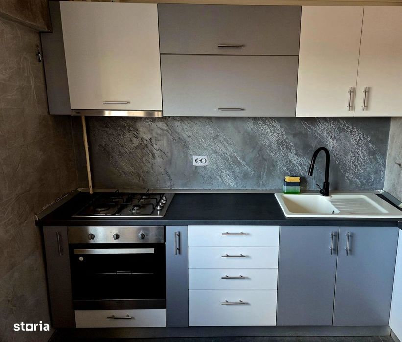 Apartament 4 camere  zona  Calea Calarasilor