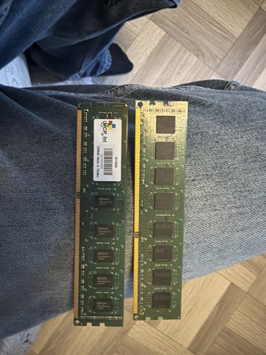 ddr 3 2 плашки по 8гб оперативной памяти